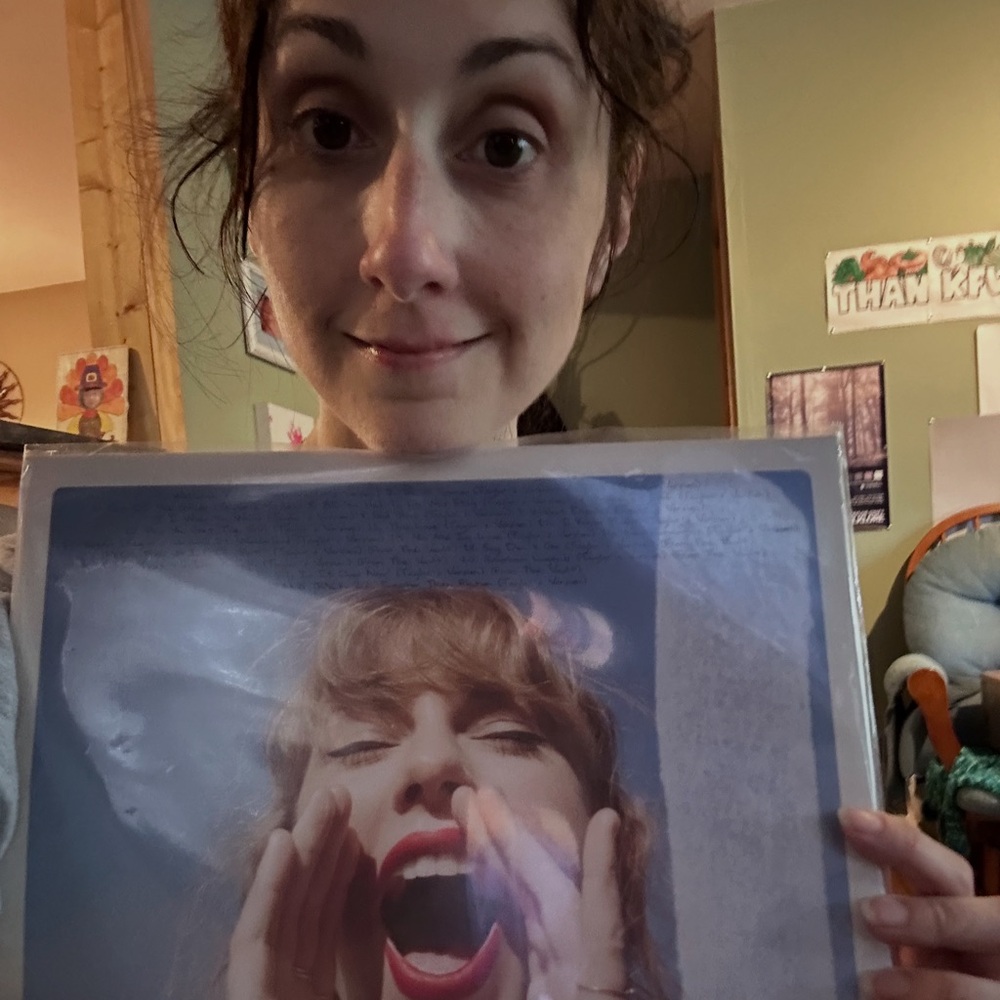 Meet your Posher, Juliana